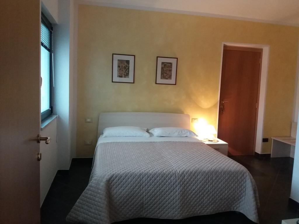 Affittacamere Arabafenice Vezzano Ligure Exterior photo
