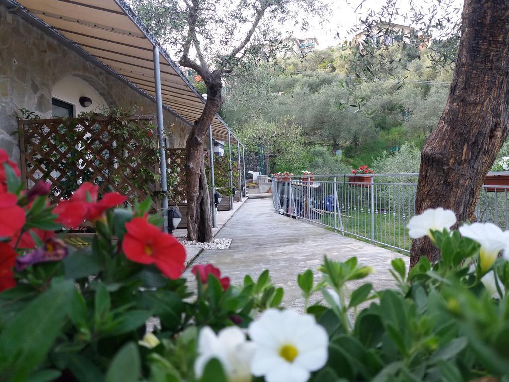Affittacamere Arabafenice Vezzano Ligure Exterior photo