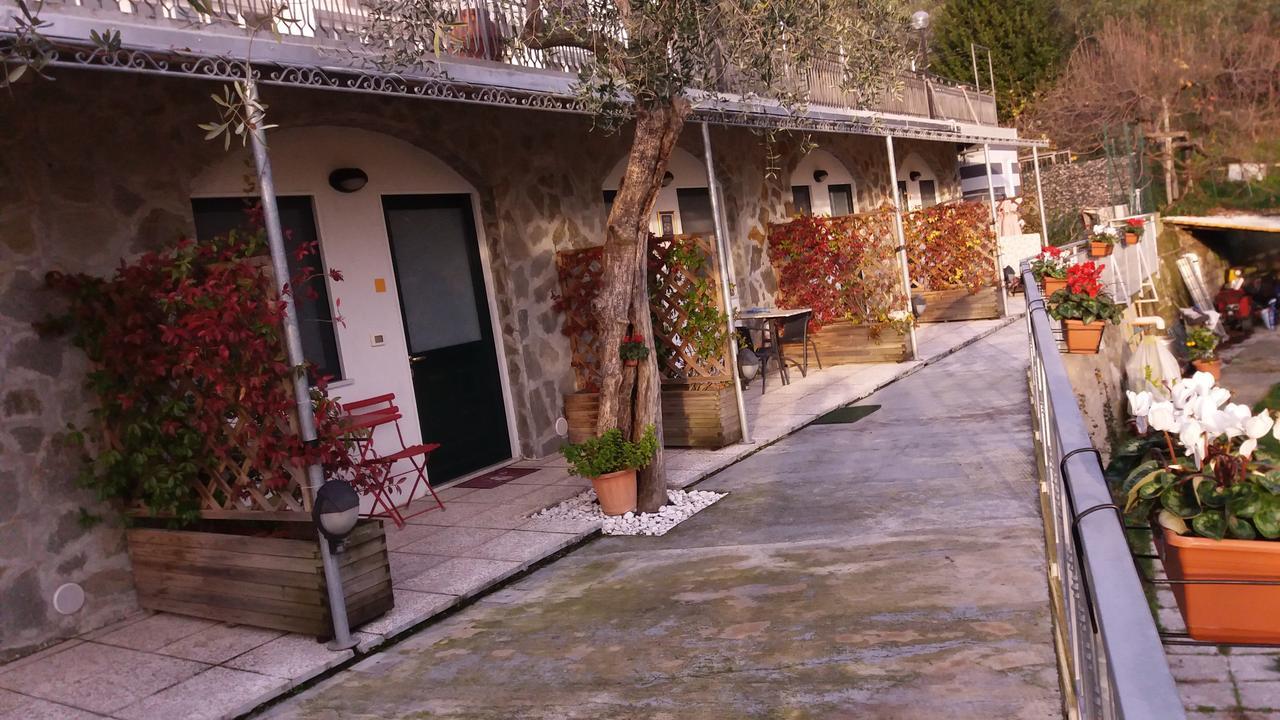 Affittacamere Arabafenice Vezzano Ligure Exterior photo